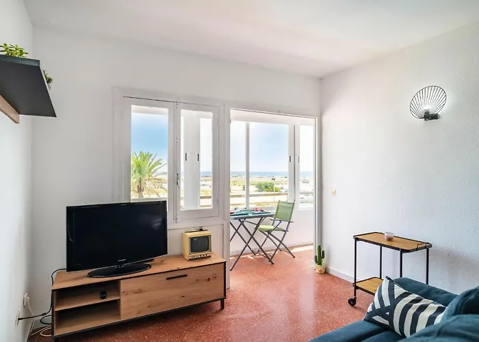 Beautiful Apartment In Cabo De Gata With Kitchen