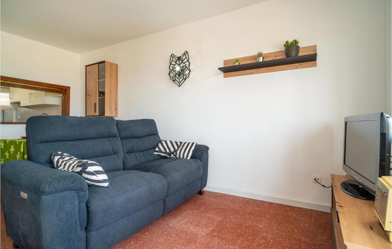 Apartamento Beautiful In With Kitchen *