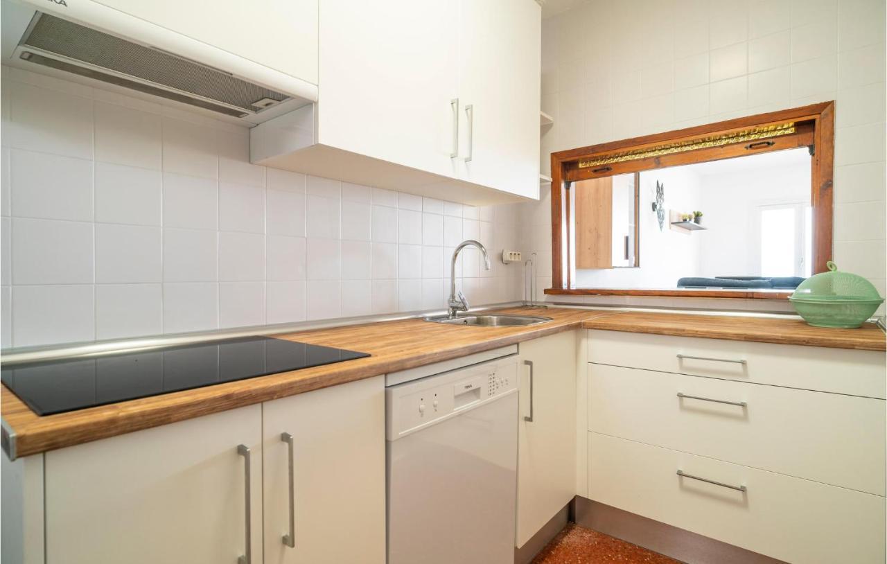 Beautiful In With Kitchen Apartament